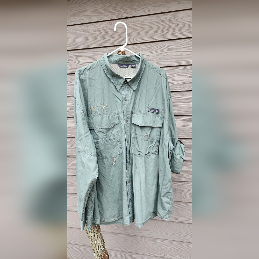 Eddie Bauer Sage Green Button-Up Shirt 100% Cotton.